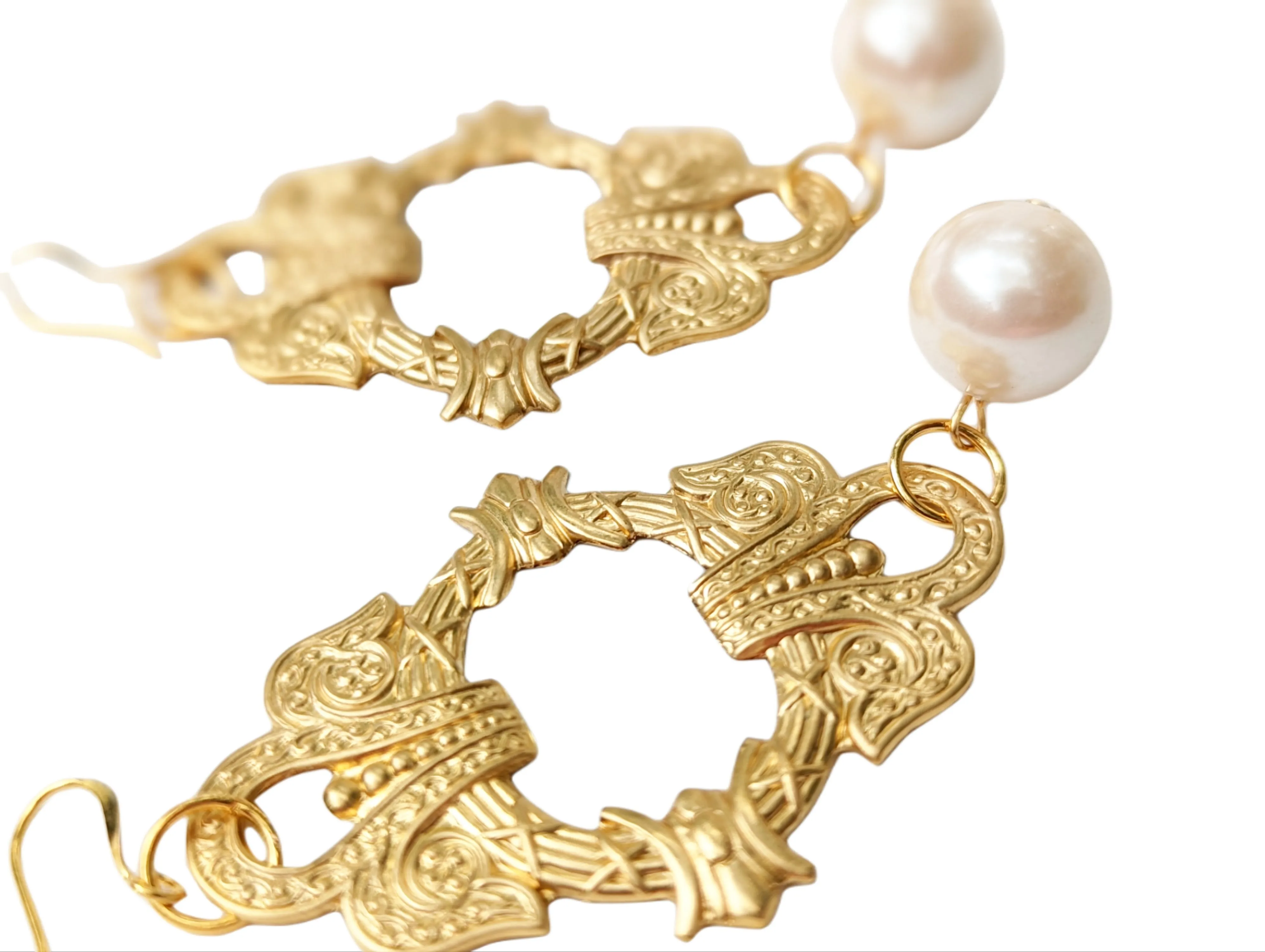 Elizabeth HRM Earrings Brass Pressings Vintage Pearls USA Made Sugar Gay Isber Free Gift Bag Regal