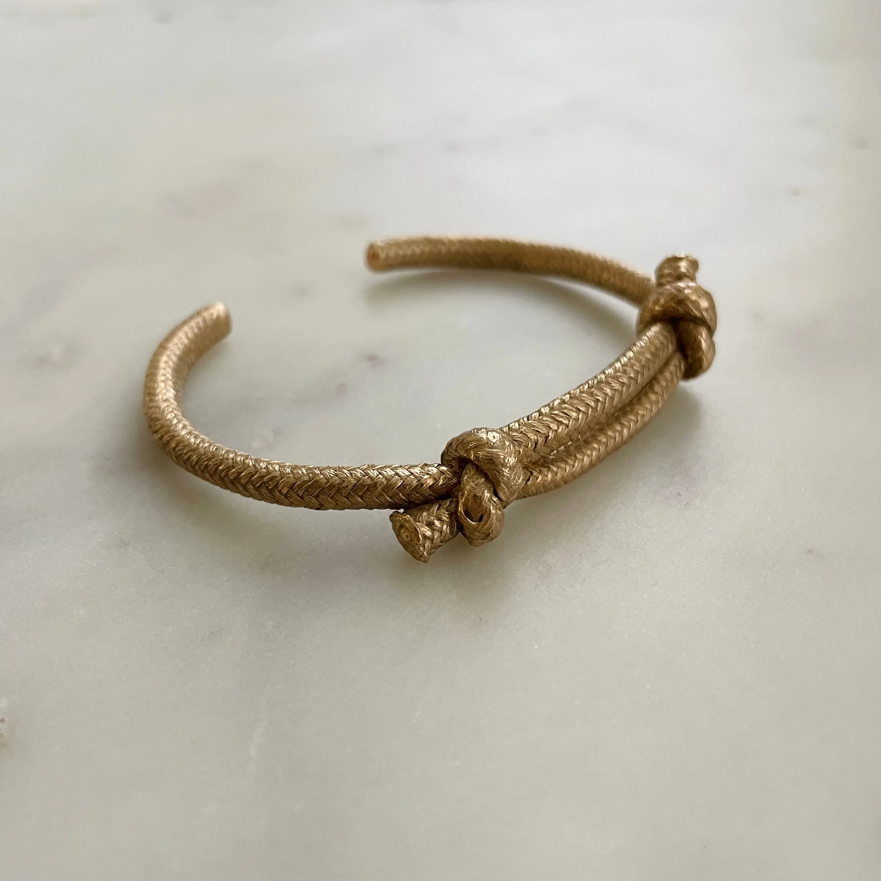 FRIENDSHIP CUFF — CORRIE