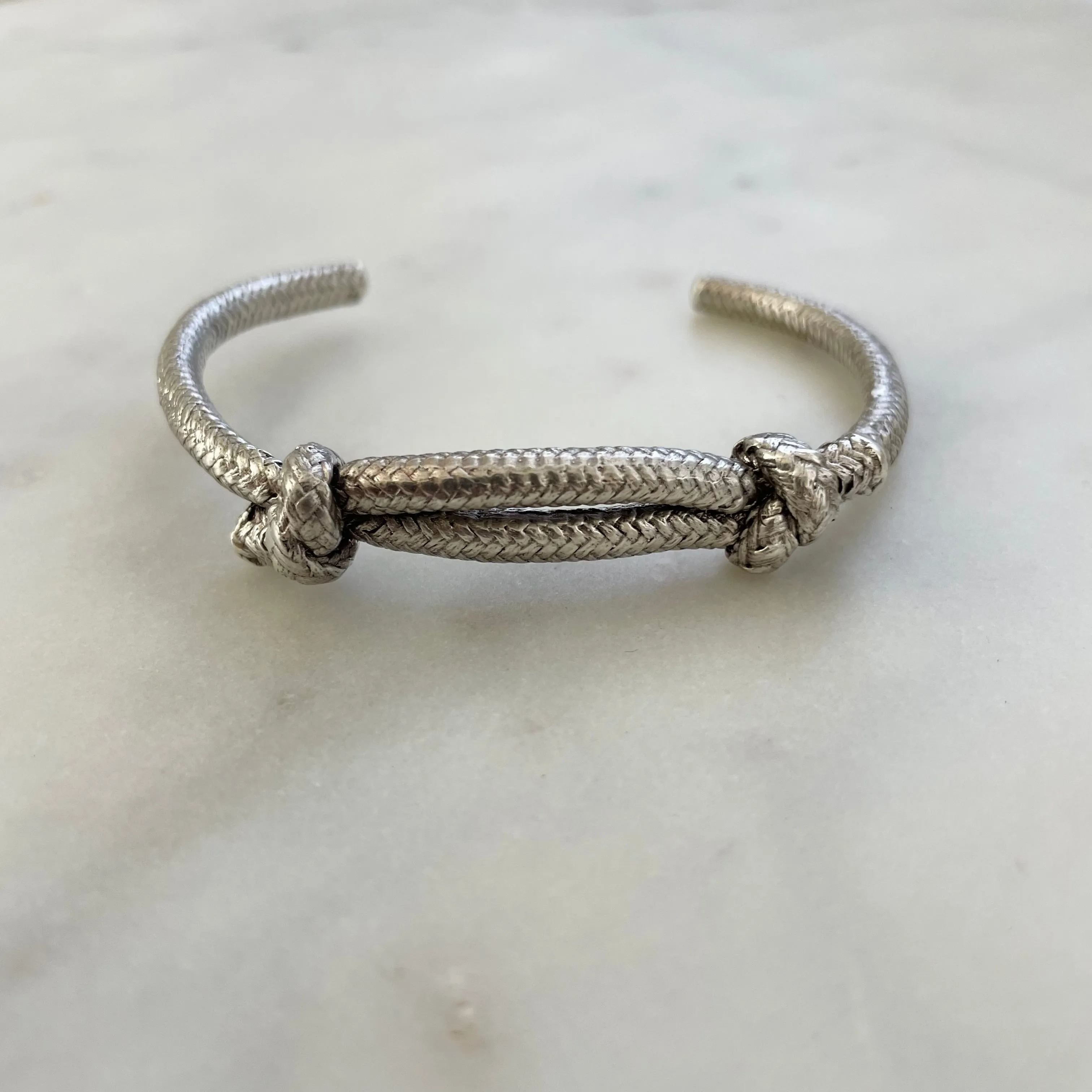 FRIENDSHIP CUFF — CORRIE