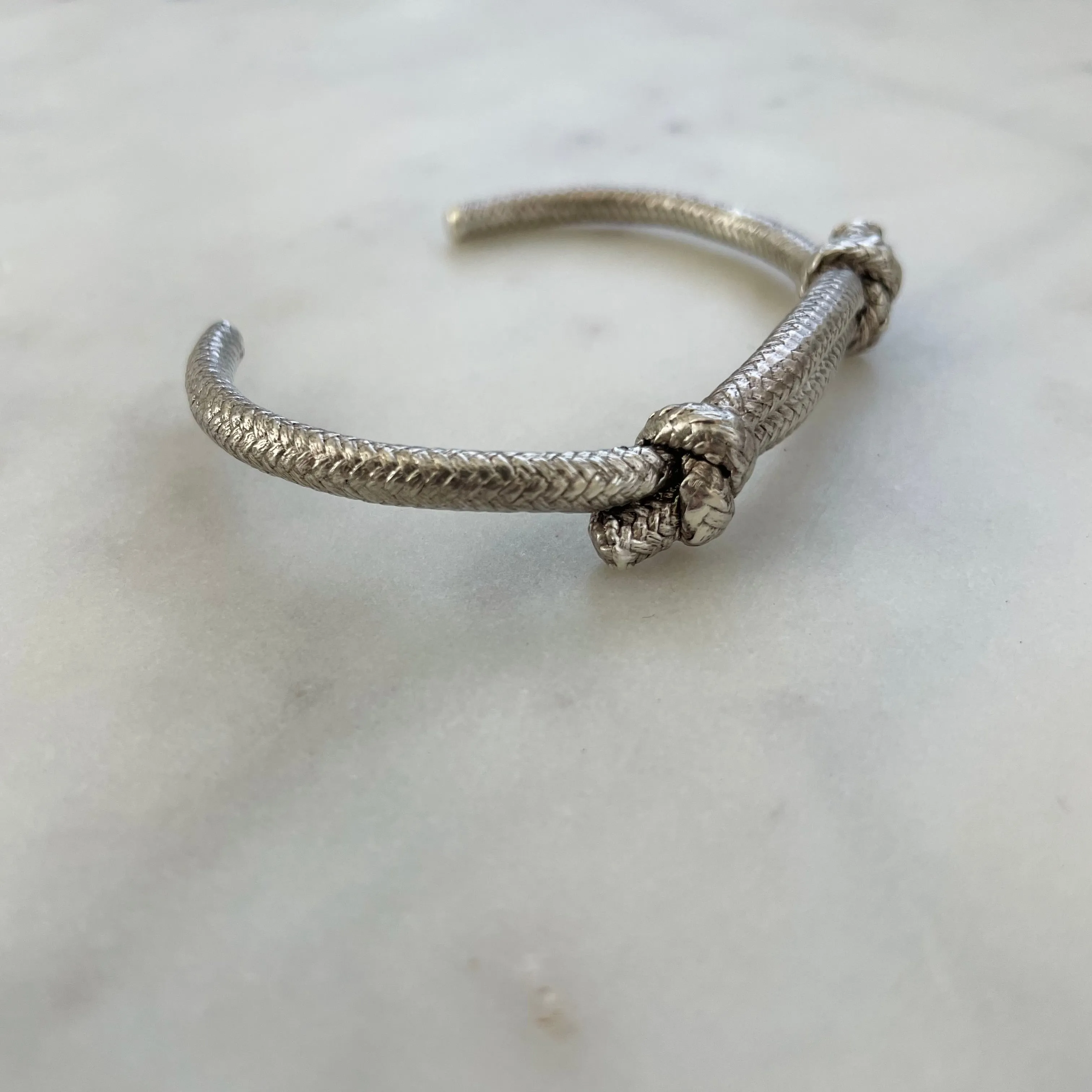 FRIENDSHIP CUFF — CORRIE
