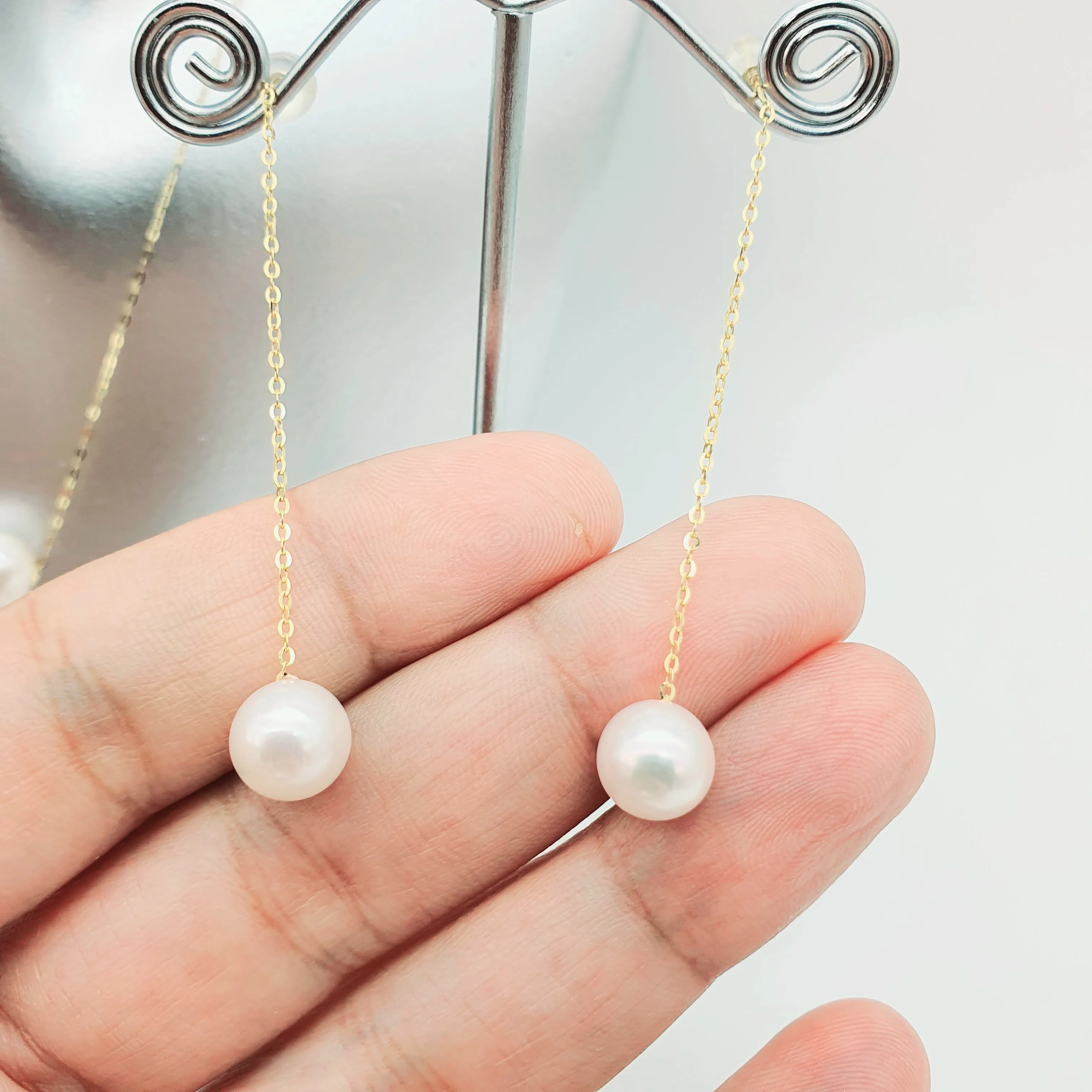 Large Japanese Akoya Pearl Earring, Yellow Gold
