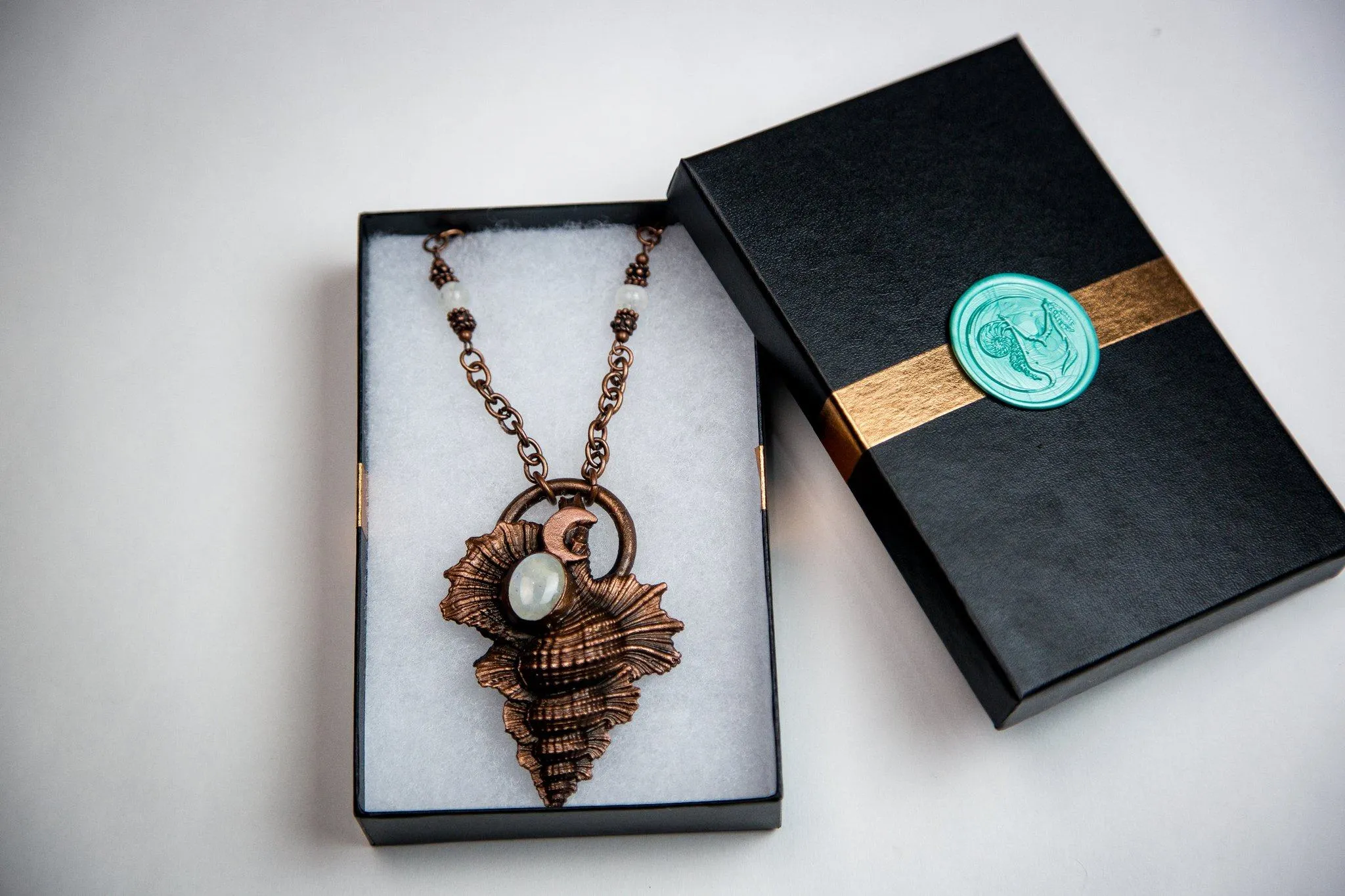 Maple Leaf Shell with Moonstone