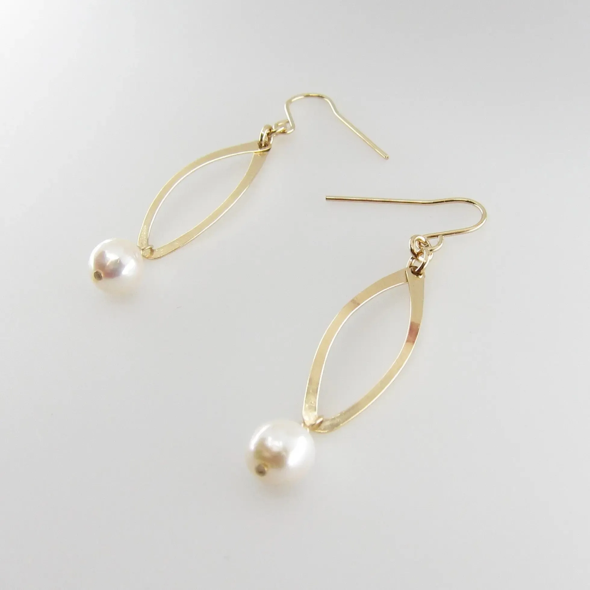 Small Forged Curved Marquis Link Earring with Baby Baroque Pearl Drop